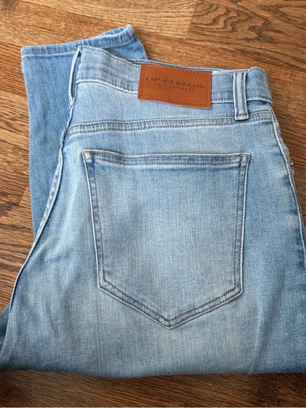 Lucky Brand Women's High-Rise Light Blue Denim Jeans